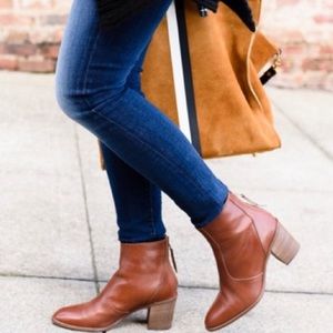 Madewell Slim Back Zip Billie Booties
